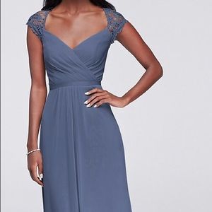 Long Dress Lace Cap Sleeves
DAVID'S BRIDAL F19505